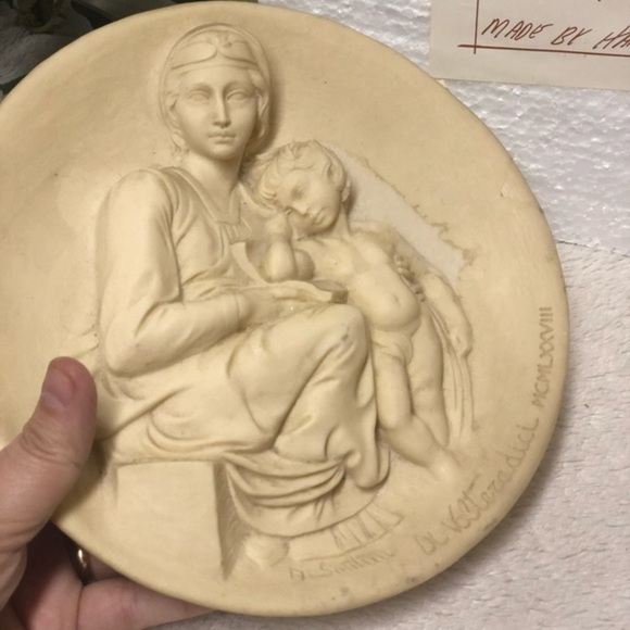 1981 'Madonna Profetica' Madonne Collectors Plate - Picture 3 of 7